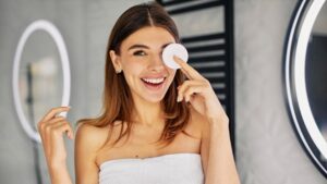 kak-ochischat-kozhu-pravilno-shag-za-shagom-bez-agressii