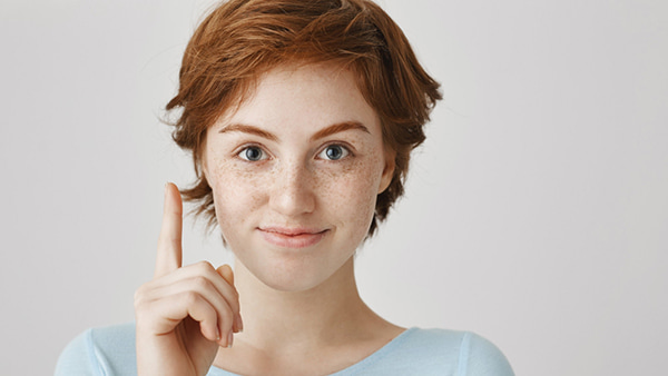 kak-rasshirit-pory-na-litse-bezopasnye-metody-dlya-luchshego-uhoda-za-kozhey