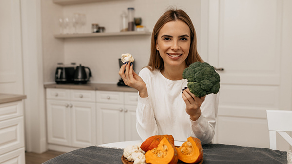 rol-pitaniya-i-pitevogo-rezhima-v-zdorove-kozhi-osnovy-dlya-ezhednevnogo-uhoda