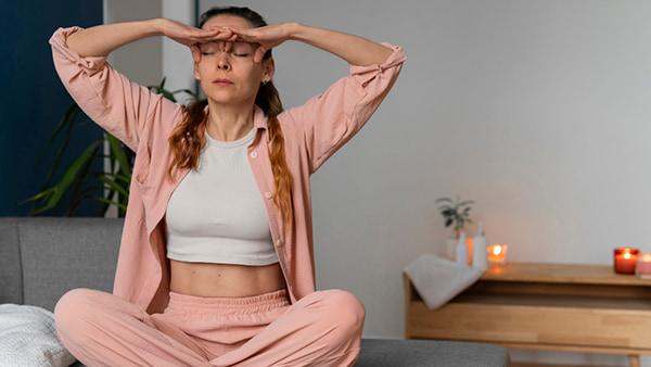 7-psihologicheskih-priemov-dlya-snyatiya-stressa-i-povysheniya-urovnya-schastya-i-zhiznennoy-energii