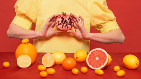 pitanie-i-gormonalnyy-fon-kak-eda-vliyaet-na-zhenskie-gormony-i-zdorove